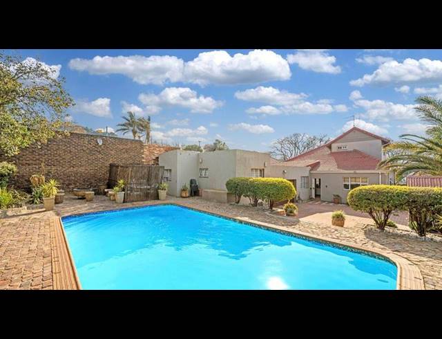 4 BEDROOM PROPERTY TO RENT IN KENSINGTON